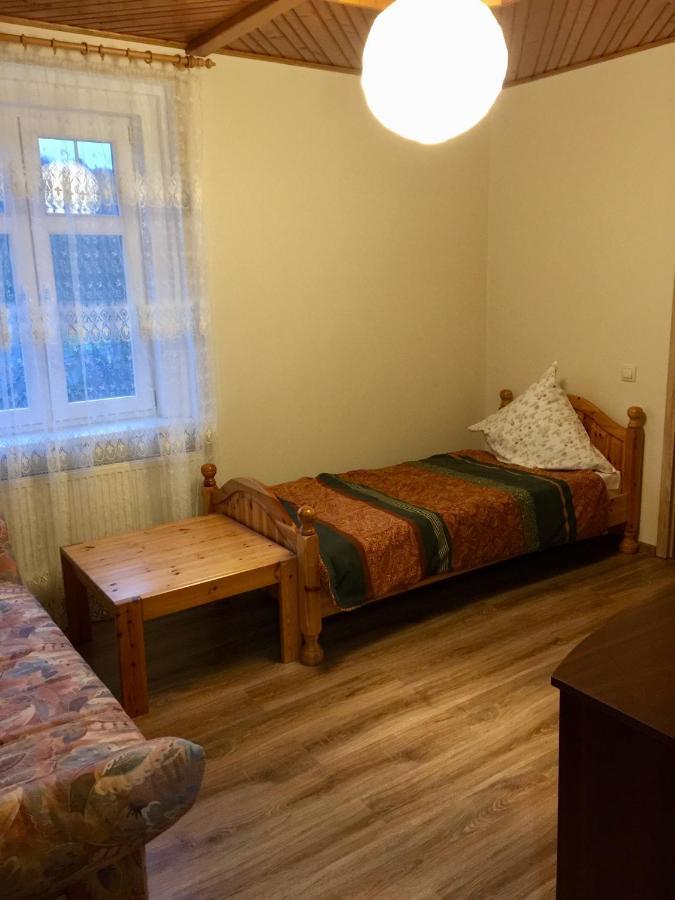 Ferienwohnung Elvira Karlsbad Exterior foto